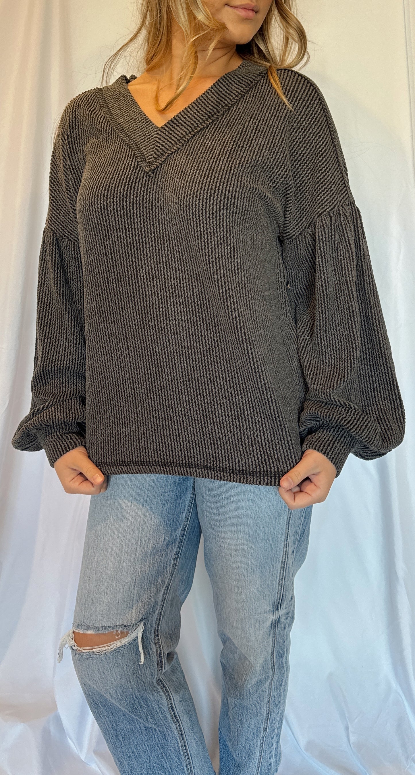 Olivia Ribbed V-Neck Exposed Seam Top