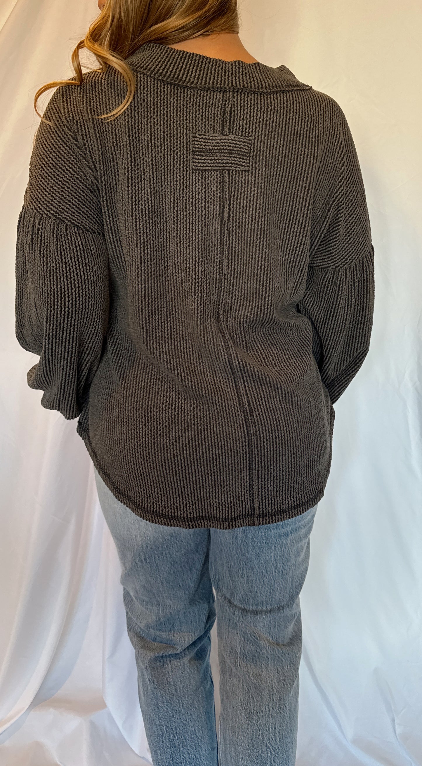Olivia Ribbed V-Neck Exposed Seam Top